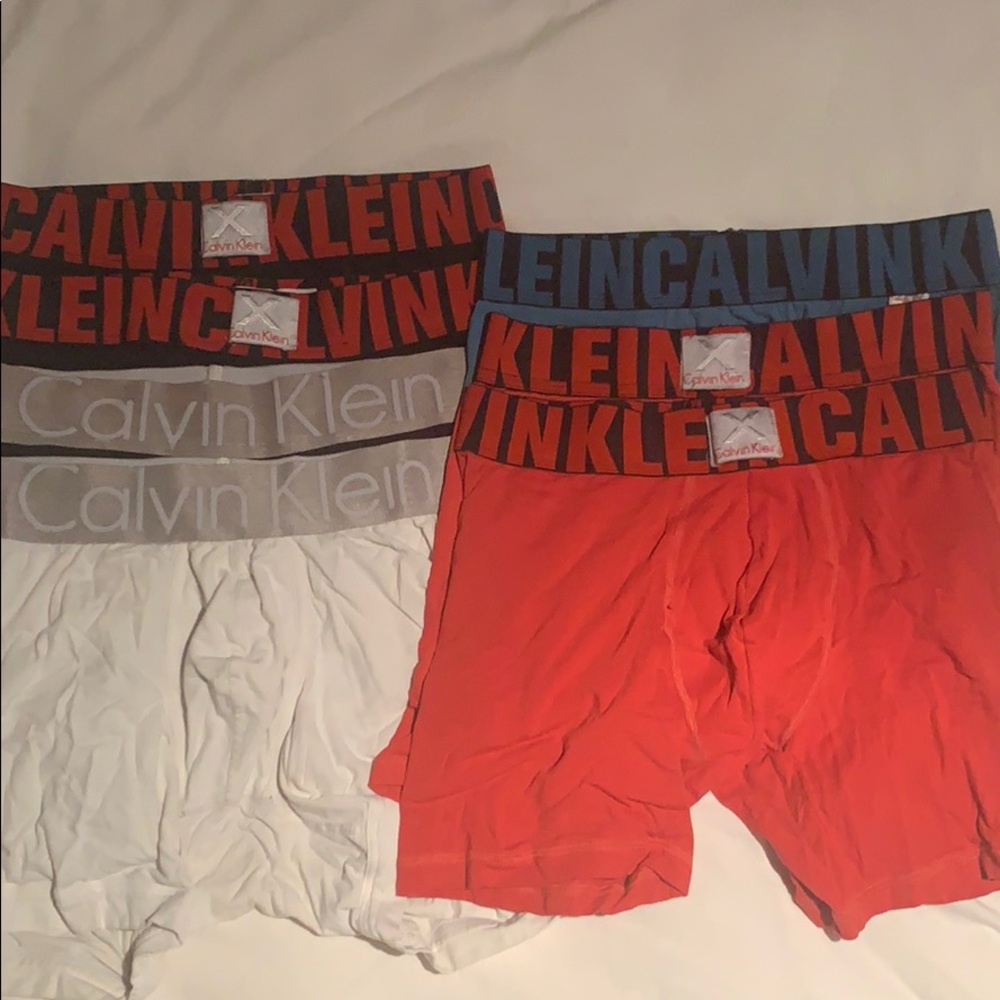 Lot of 7 Men’s Small Calvin Klein Boxer Briefs
